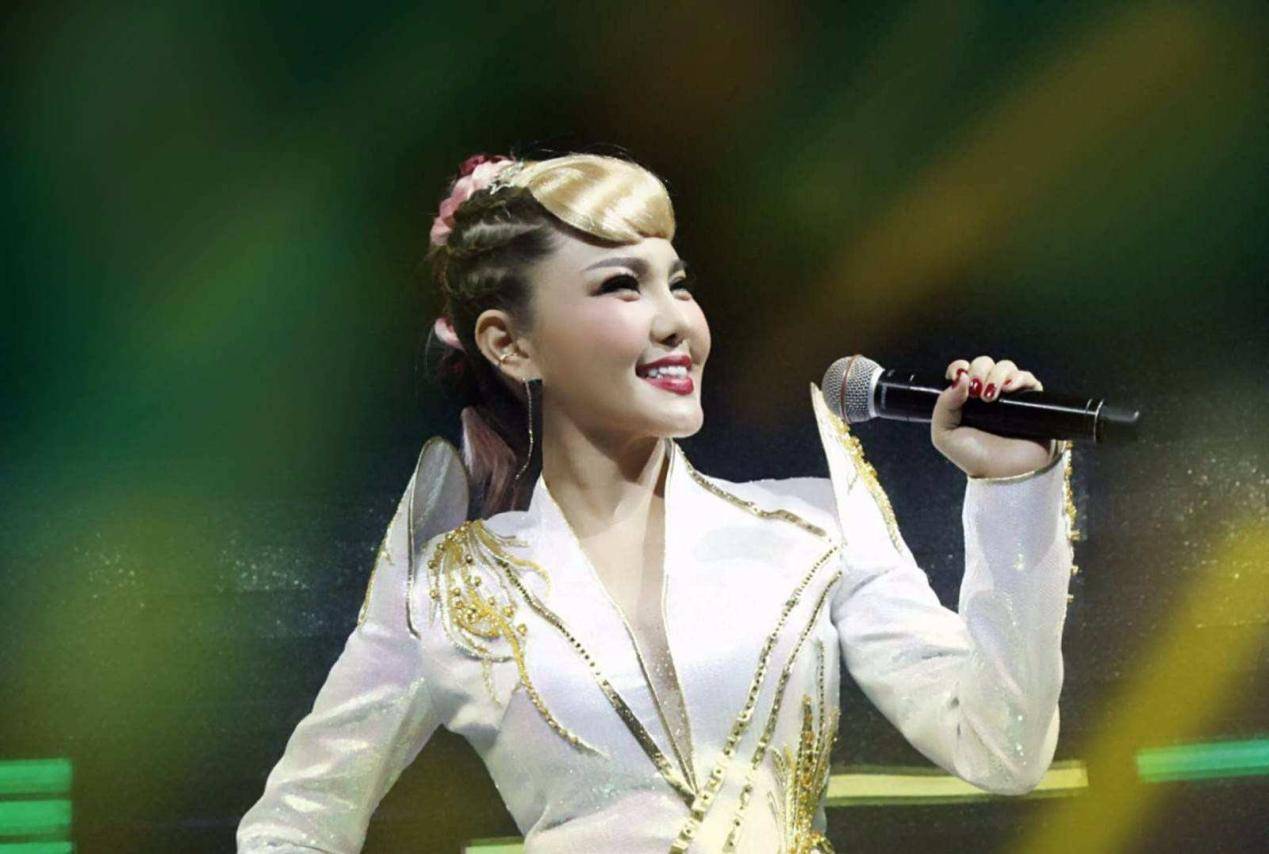 乌兰托娅和乌兰图雅是怎么回事