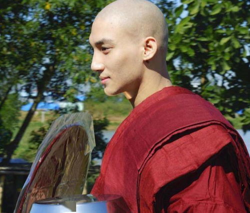 为什么李斯是成就秦始皇的功臣也是出卖秦始皇 为什么李斯是成就秦始皇的功臣也是出卖秦始皇