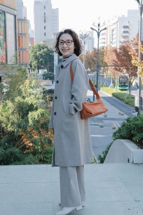 40岁王丽坤秒了29岁张雅欣 不要怀疑能演早期女主的脸