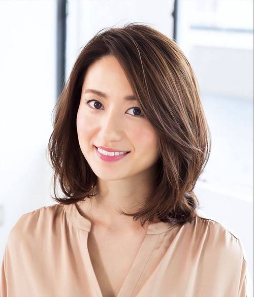 付辛博 颖儿甜蜜现身上海 互喂小龙虾大秀恩爱 付辛博 颖儿甜蜜现身上海 互喂小龙虾大秀恩爱